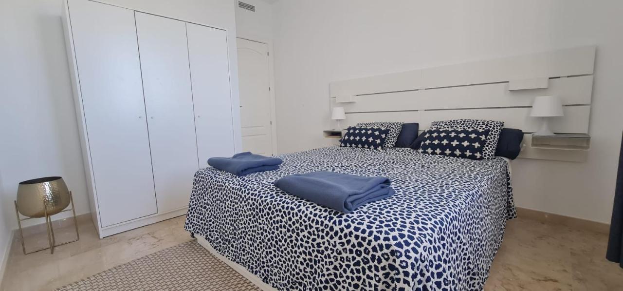 Small Oasis - Appartement 6 Personnes Manilva Exteriör bild