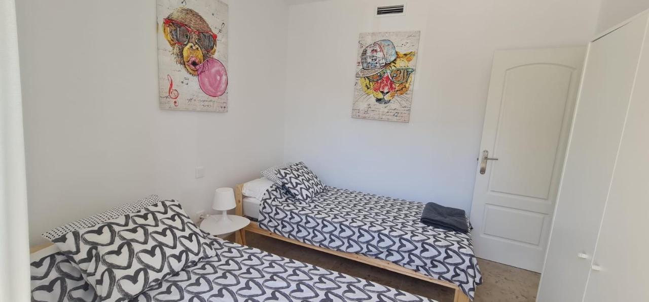 Small Oasis - Appartement 6 Personnes Manilva Exteriör bild
